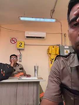 EnriquePersian197n Webbikameraesitys