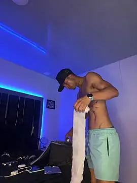 willclayy Adlı Modelin Canlı XXX Sohbeti