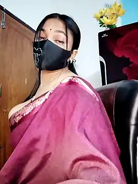 Tina-Senn Webbikameraesitys