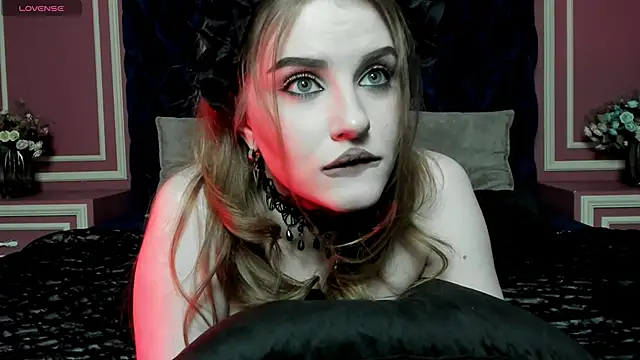 دردشة EllieMori الجنسية المباشرة