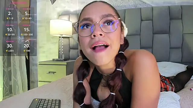 CarolineFyre 现场XXX聊天