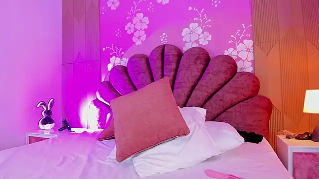 Онлайн чат XXX violetsmith1_