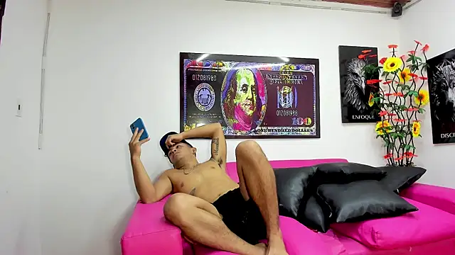 Party_Star1n Live XXX chat