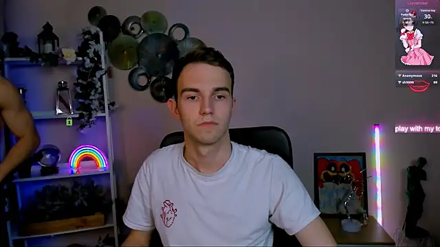 دردشة emmanuel_shine الجنسية المباشرة