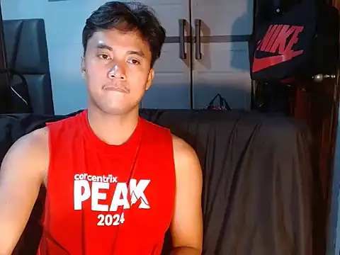 urbigcock_andrie 网络视讯表演