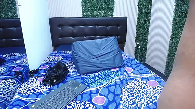 violet_angel13 élő XXX-chatje