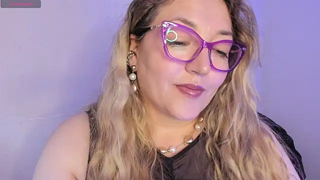 Naty_Mature_'s Live XXX Chat