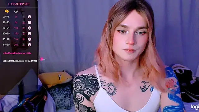 Alice_Hells élő XXX-chatje