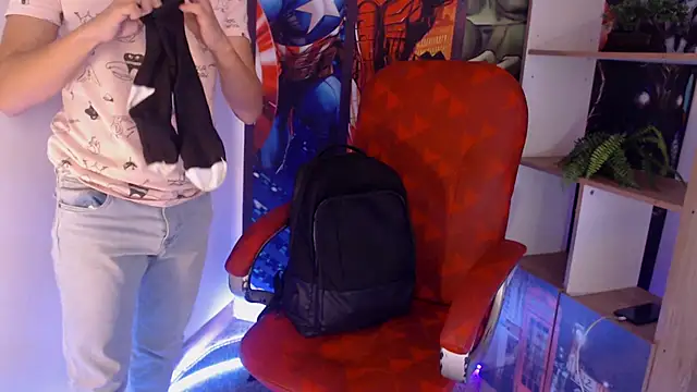 Kevin_CharlessのライブXXXチャット