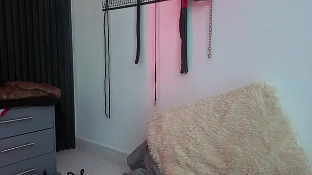 Issafoxx's Live XXX Chat