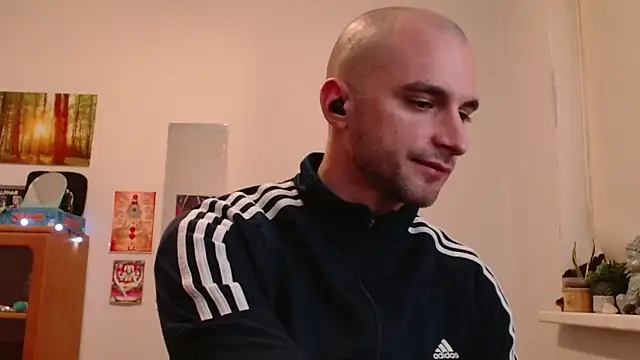 Show modela OskarBreno na web-kameri