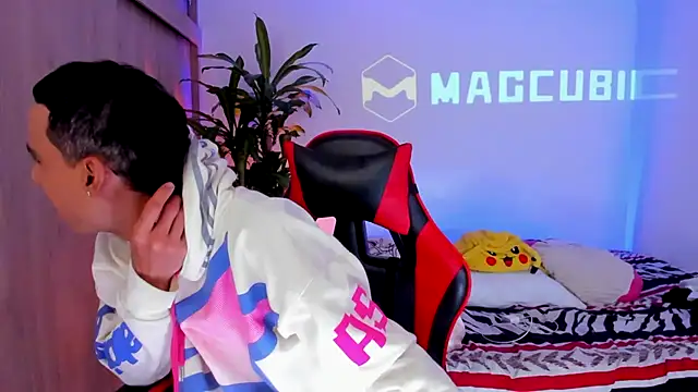 DamianwhiteのライブXXXチャット