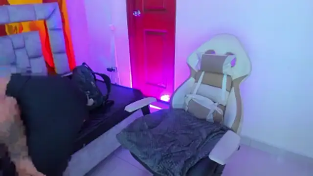 miiaboss_ Obrolan Langsung XXX