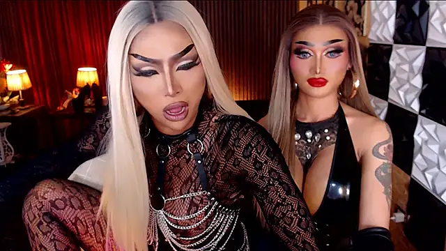 IndestructibleLily Chat XXX in diretta