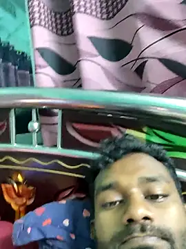 dasicapall: διαδικτυακό σόου στην κάμερα