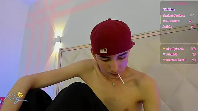 Eidan_tay élő XXX-chatje