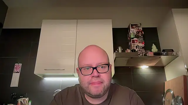 theitalianbear Chat XXX in diretta