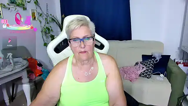 Selenna57 网络视讯表演