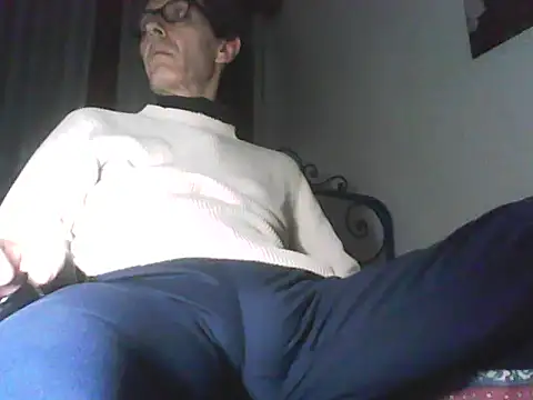 Show modela Moro_ra na web-kameri