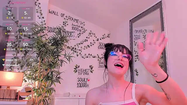 mira0_0 live XXX chat