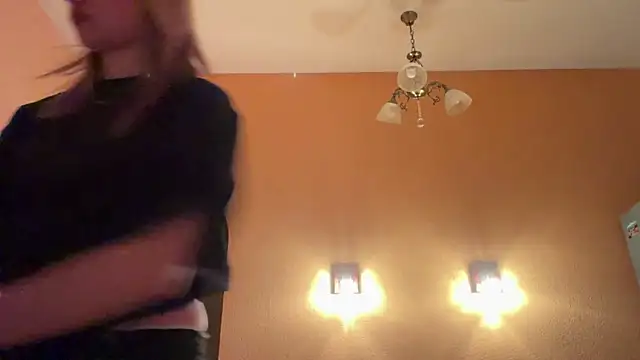 EarthaStinett Adlı Modelin Web Kamerası Şovu