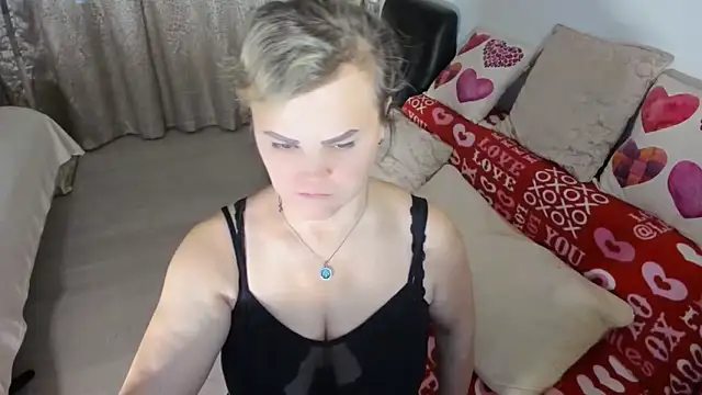 دردشة MildMature الجنسية المباشرة