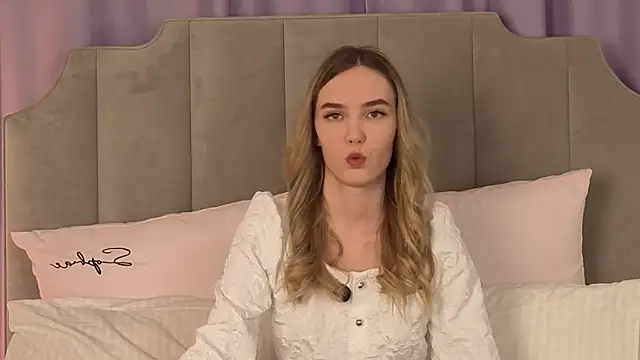 NikkiRyx Pertunjukan Webcam