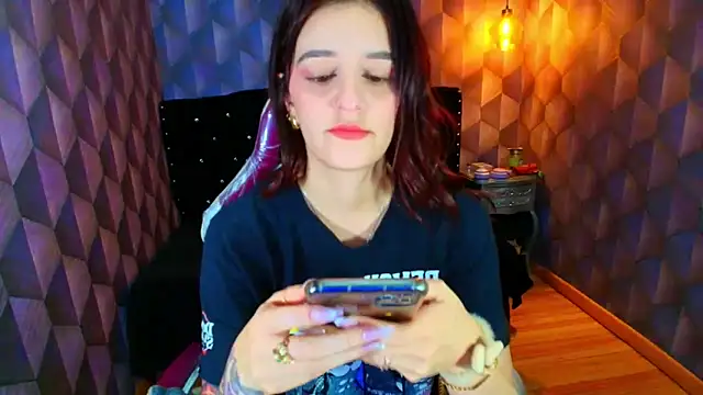 Czat XXX na żywo – LiaHarryis