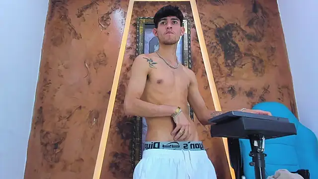 Pokazy przed kamerką – kroddy_sw_x