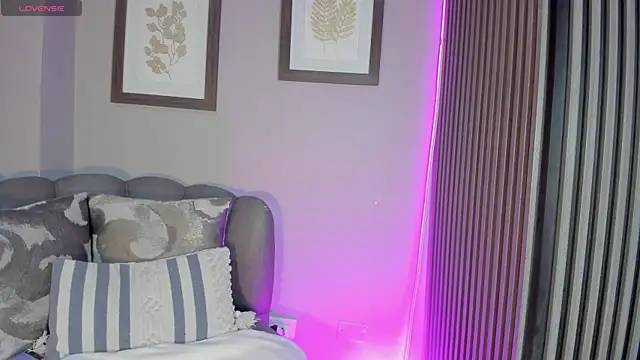 Show Webcam de Roxanna_moore