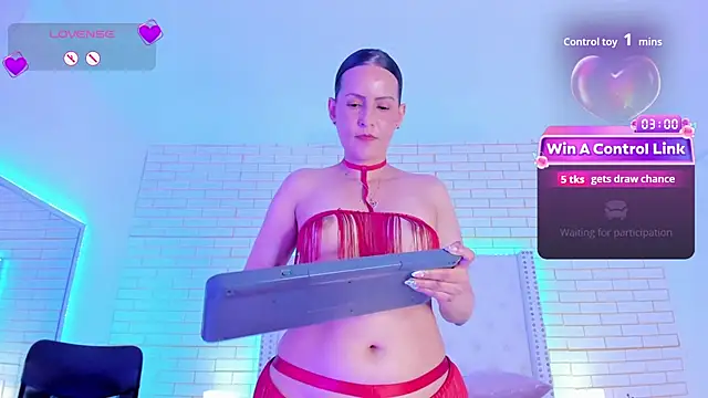 Coco_Balenciaga_: онлайн-секс-чат