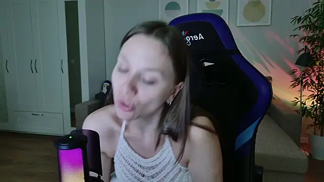 alexa_feels_ Live XXX-chat