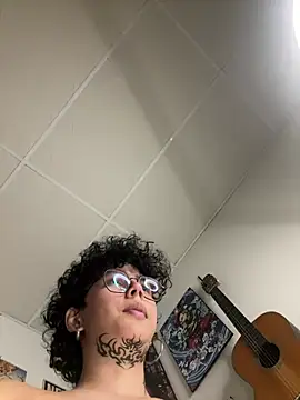 Živý XXX chat Abby_Evanns1