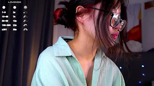 NelleMihalko's Live XXX Chat