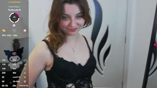 XXX chat uživo modela pretty_little_thing