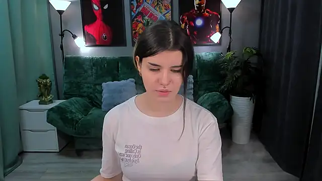 Chat +18 de AnoraDark ao vivo