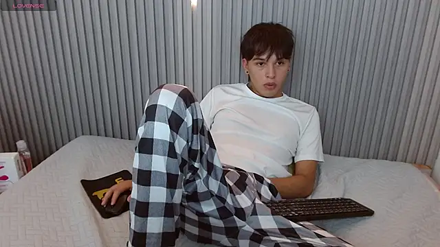 StiwenTwink ওয়েবক্যাম শো