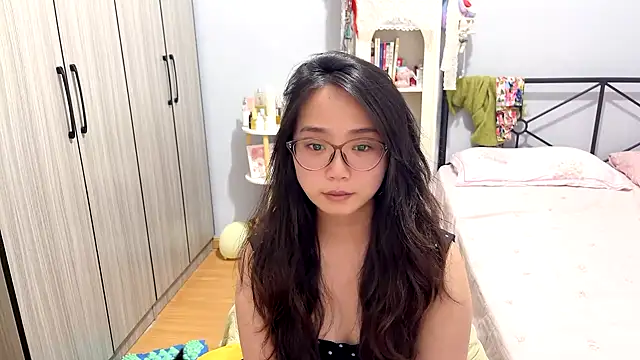 Hmm_0303 লাইভ XXX চ্যাট