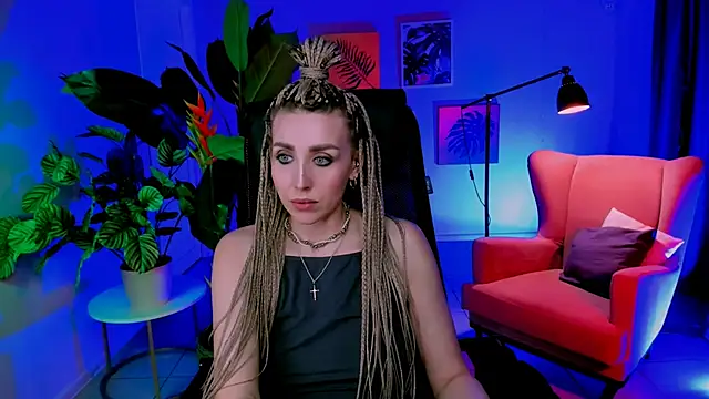 Chat +18 de MonicaRiley ao vivo