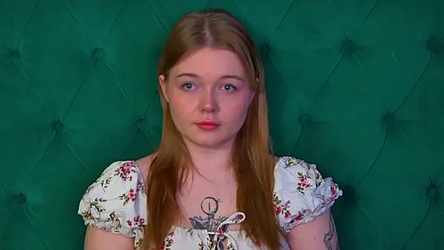 Chatroom XXX en direct de ElinaVale