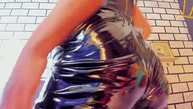 adrhiiana 现场XXX聊天