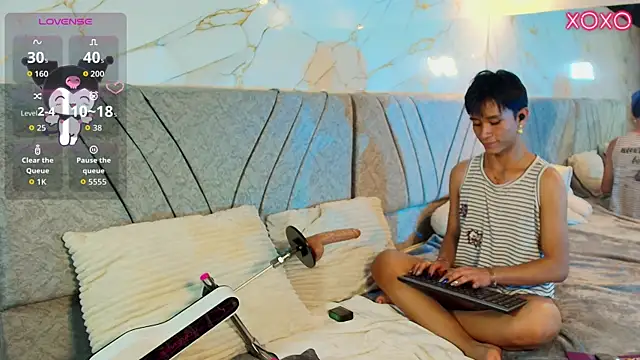 cococumps live XXX chat