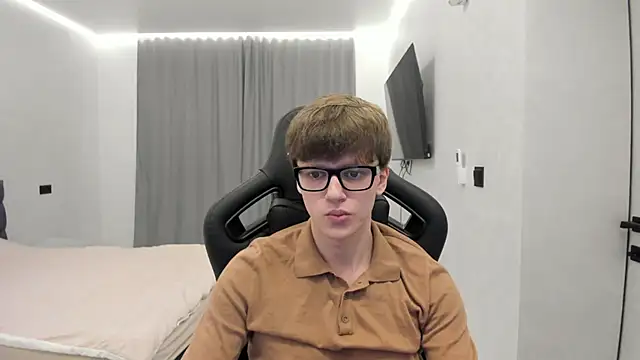 bonekoambalabu élő XXX-chatje