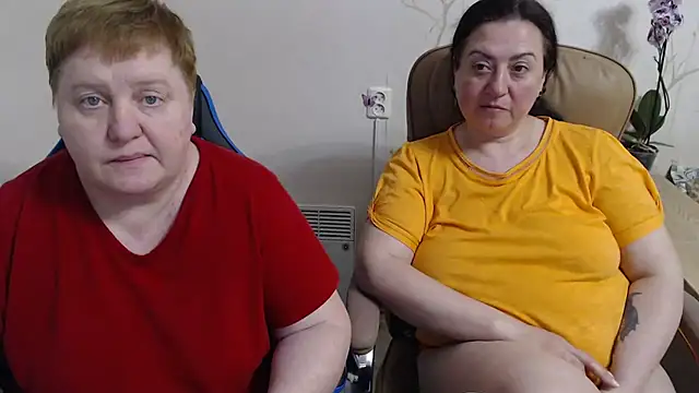 Lindy-Jeanie's Live XXX Chat