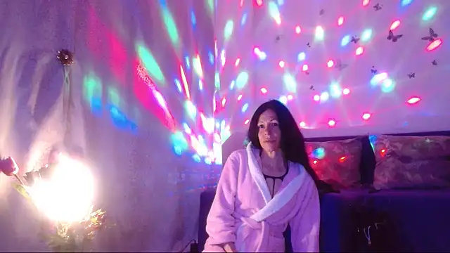 ElysaSun Adlı Modelin Canlı XXX Sohbeti