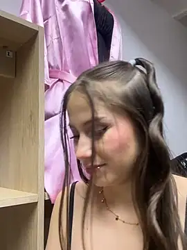 Živý XXX chat MiaWhiteBunny