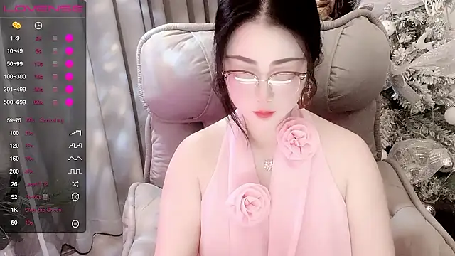 Monica-666888- 即時 XXX 聊天