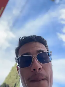 Pertunjukan Kamera Web TavoHot_