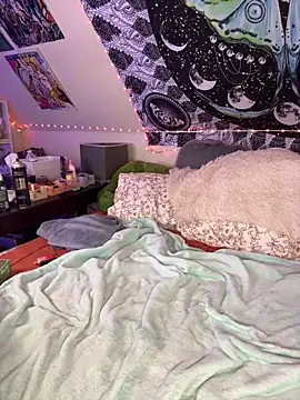 SuzyCatzz's Live XXX Chat