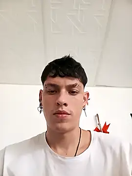 blackninja66 Adlı Modelin Web Kamerası Şovu